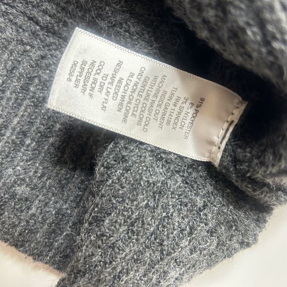 Liz Claiborne S Women’s Gray Sweater Shimmer Long Sleeve Side Slits Minimalist - Picture 5 of 9